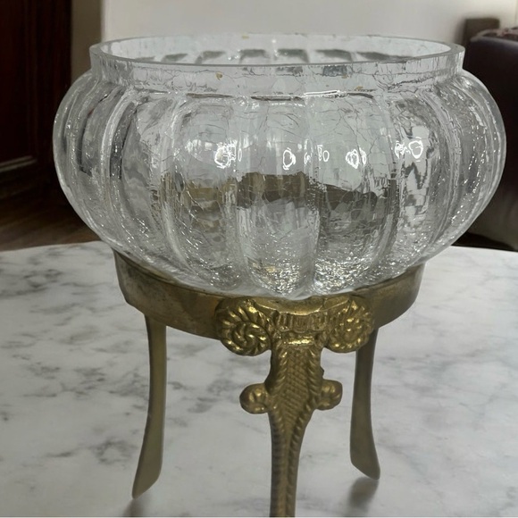 Vintage Scalloped Crackle Glass Bowl and Gold Brass Stand - Picture 4 of 7